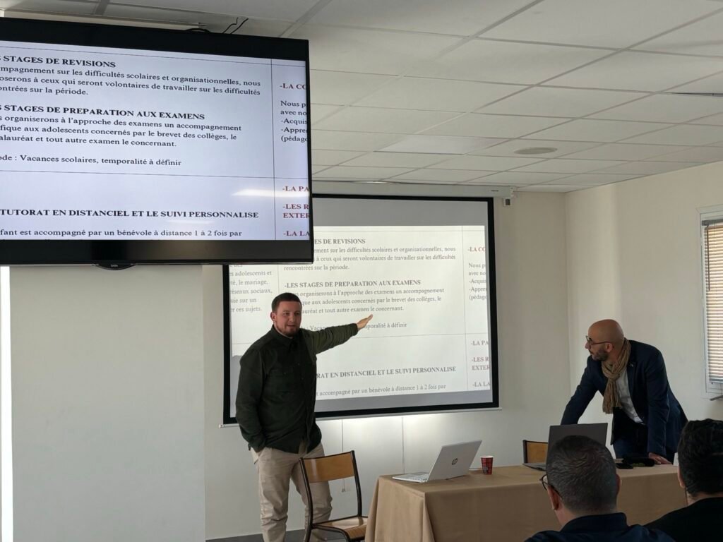 signal-2025-10-15-07-44-15-841-42